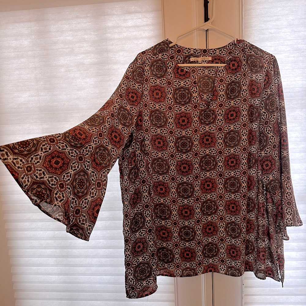 Women's Patterned Bell Sleeve Top